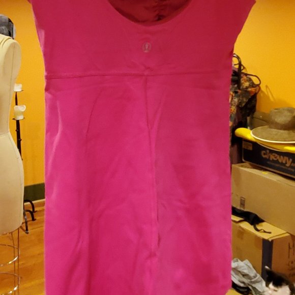 Lululemon top, bright pink, built in support - Picture 6 of 8
